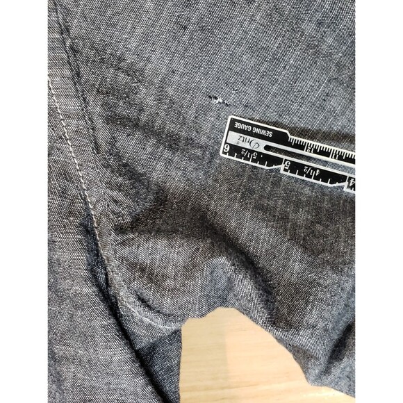 Eddie Bauer Men’s Button Up Shirt XL Classic Fit Gray Chambray Cotton - Picture 5 of 9